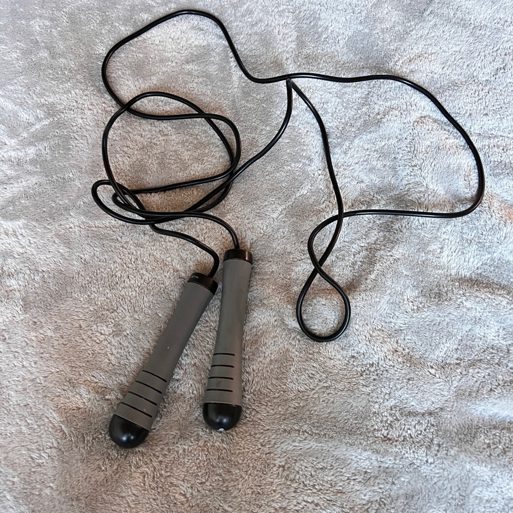 Weighted Jump Rope. Never used.